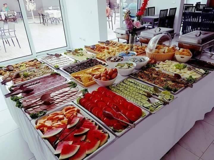 Scandinavian Hotel - Ulcinj Ulqin מראה חיצוני תמונה
