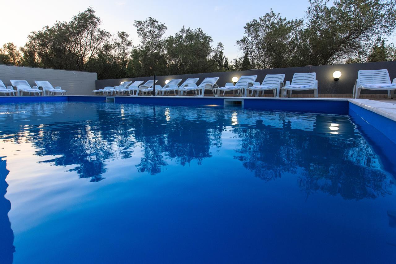Scandinavian Hotel - Ulcinj Ulqin מראה חיצוני תמונה