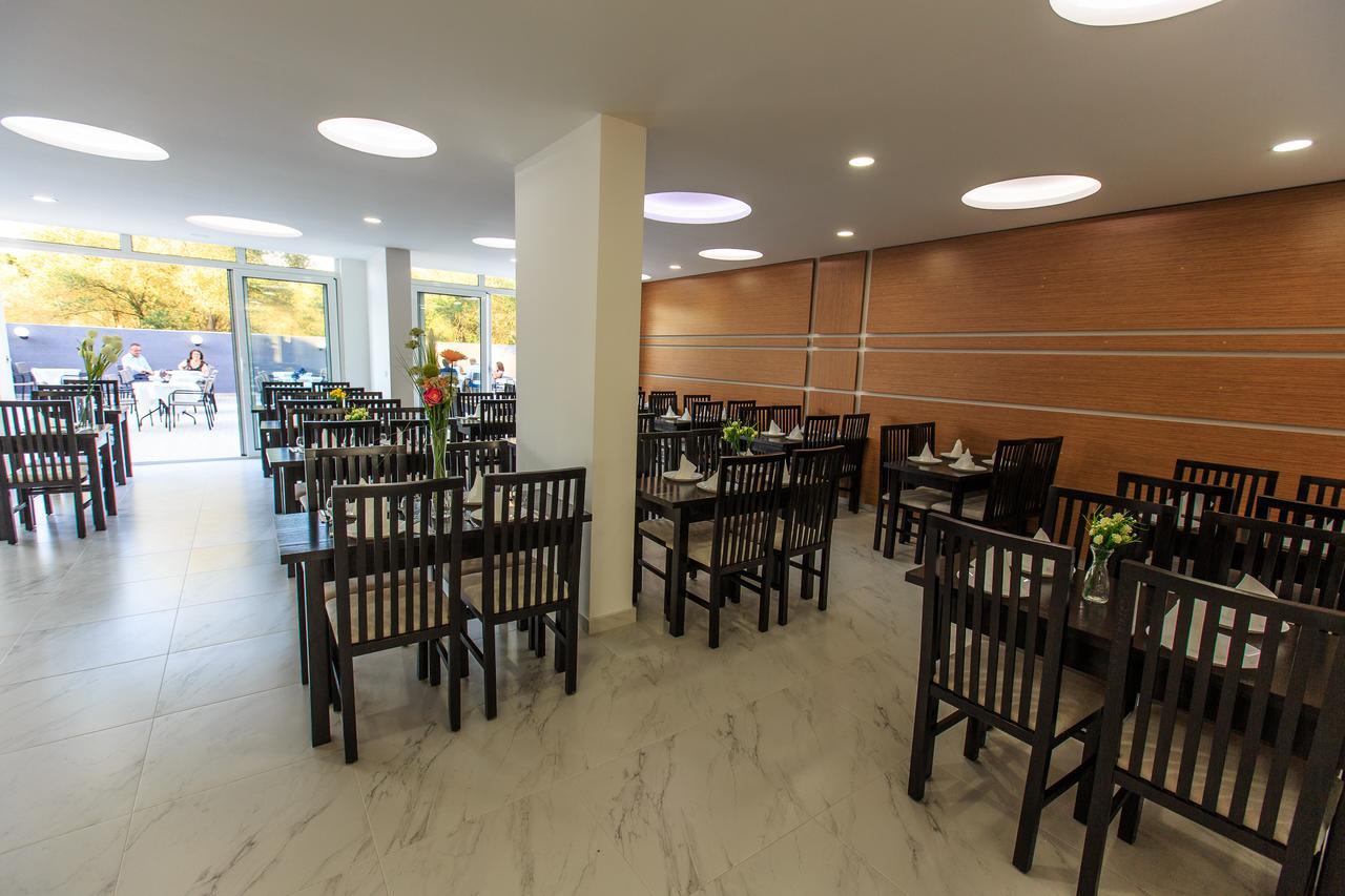 Scandinavian Hotel - Ulcinj Ulqin מראה חיצוני תמונה